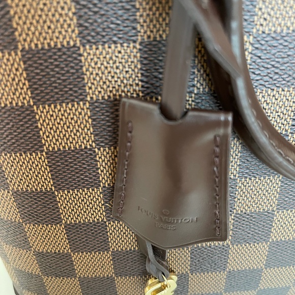 Authentic Louis Vuitton Alma Damier PM - Picture 12 of 16